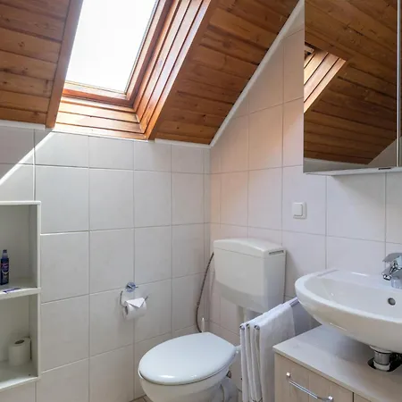 Eifelnatur - Haus 2-4 By Interhome Casa vacanze Immerath