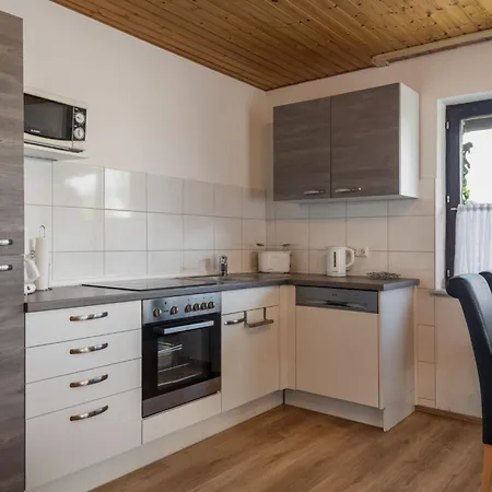 בית נופש Eifelnatur - Haus 2-4 By Interhome *